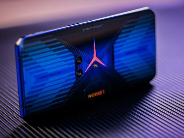 聯(lián)想拯救者電競手機(jī)Pro深度評測 硬核性能強(qiáng)者來襲