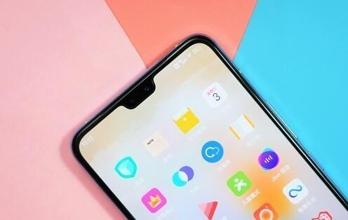 首創雙極夜柔光燈 vivo S9獲央視點贊