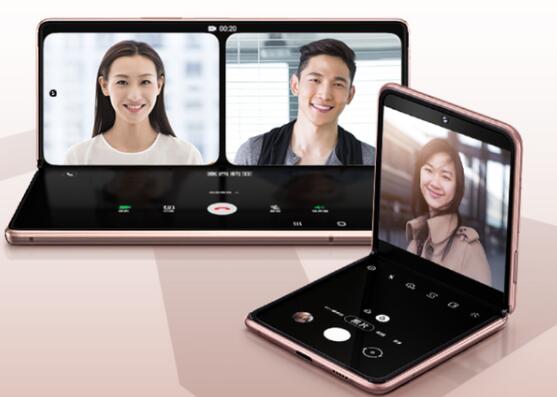 首款翻蓋式的折疊屏手機Galaxy Z Flip,外觀時尚,攜帶方便