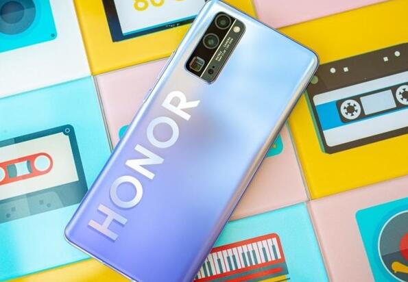 888 Plus芯片組將開始供與旗艦產品,榮耀可能成為其中之一