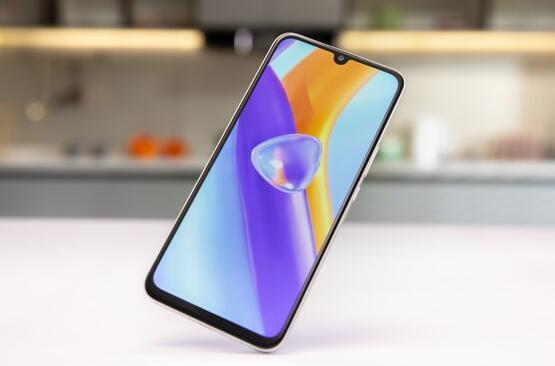 榮耀系列年度力作：榮耀Play5發布，采用創新單電芯雙回路方案