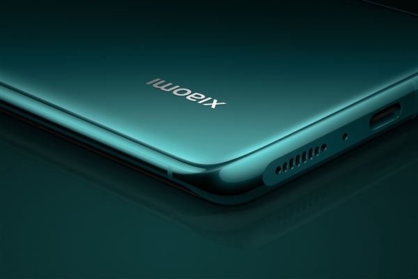 iPhone 13 Pro頂配同款！小米12信息曝光：搭載LTPO自適應高刷屏