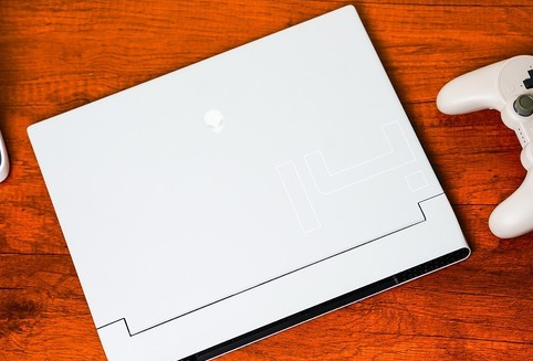 高端輕薄本推薦:輕薄兼顧游戲 這款1厘米厚的輕薄游戲本太值了