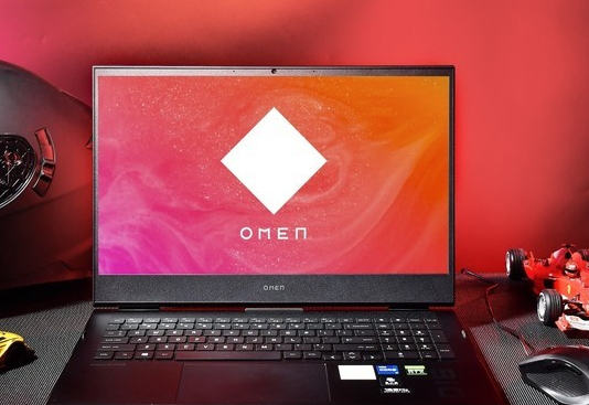 雷神ZERO 2022大黃蜂IP限定版評測：性能調校出眾 外觀設計酷炫