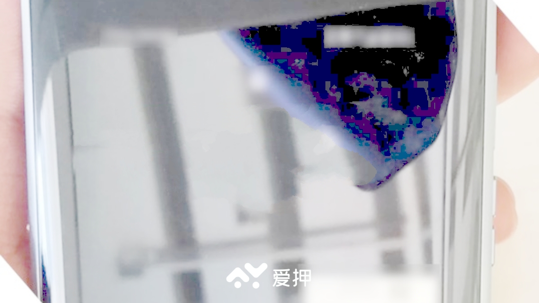 摩托羅拉Razr 3售價曝光，約8200元比前代便宜不少